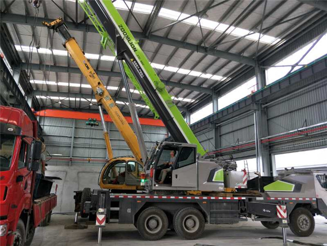 旌德县高空车出租需要注意哪些安全事项？